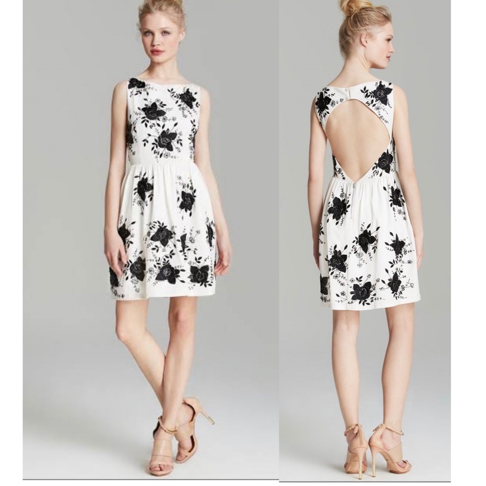 Alice + Olivia Lillyanne Dress Embellished Floral